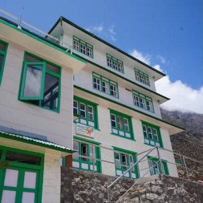 Bright Star Lodge hotel entrance